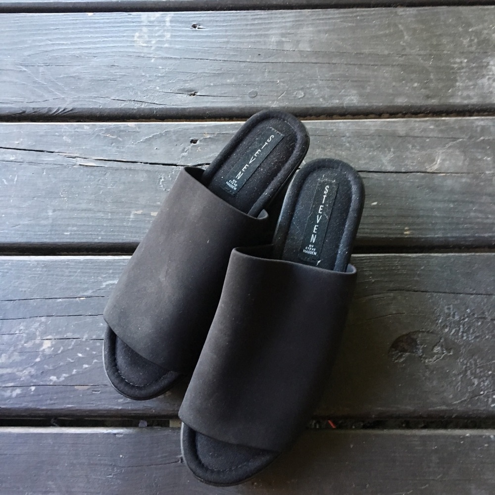 Steve Madden platform slip on sandals